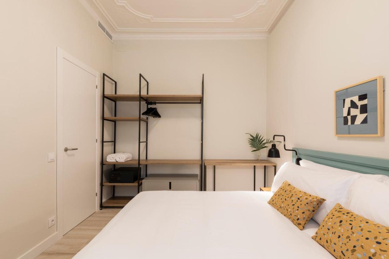 Aspasios Gracia Apartments Барселона Экстерьер фото